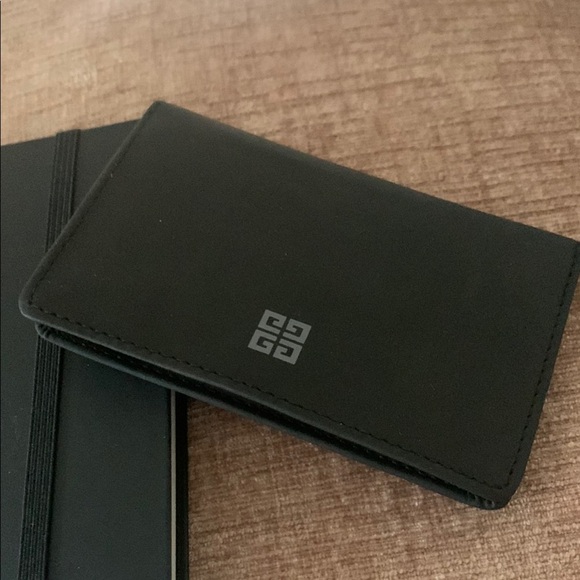 Yves Saint Laurent Black Notebook and Givenchy Card Holder Novelty 2024 - Picture 3 of 9